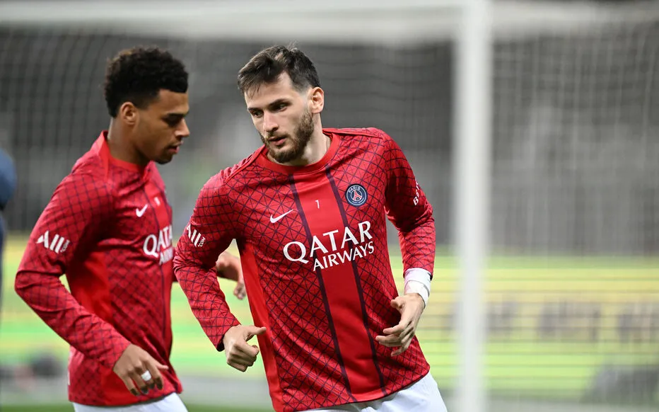 半岛体育APP-记者：巴黎近年更注重整体而非个人；利物浦花5亿但未能奏效